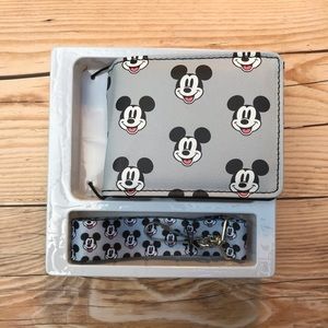 Buckle-Down Disney Mickey Mouse Bi-fold Wallet